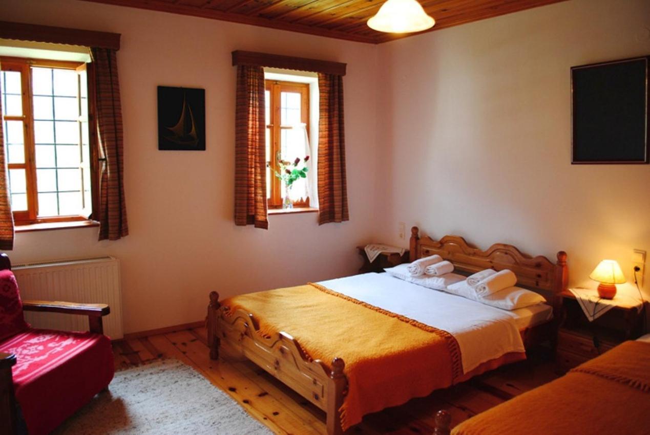 Hotel Kaiti Папигко Екстериор снимка